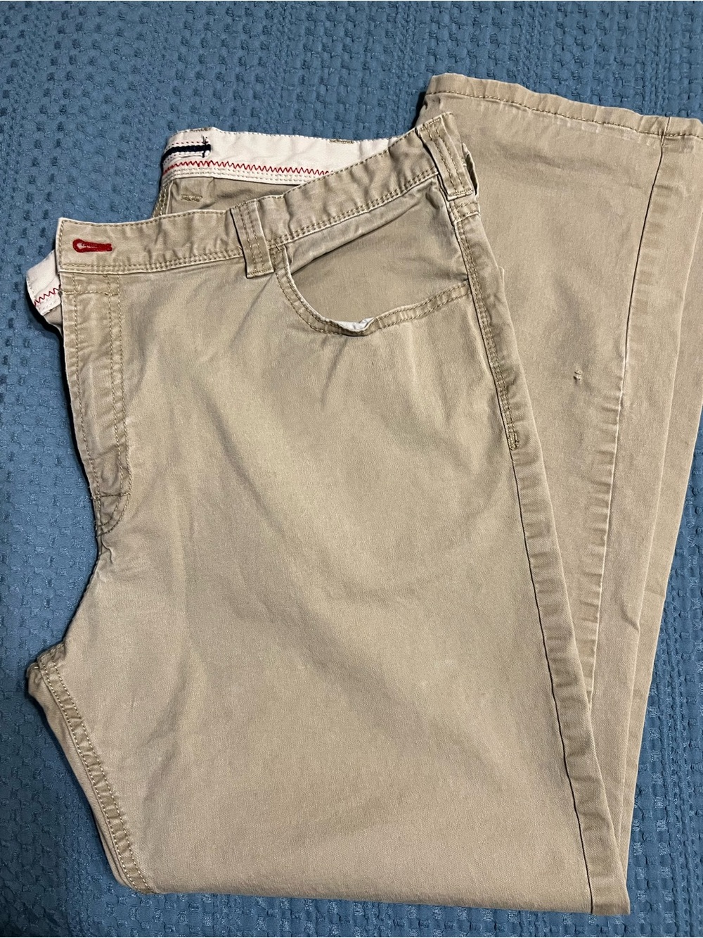 Izod Men's Tan Chino Pants